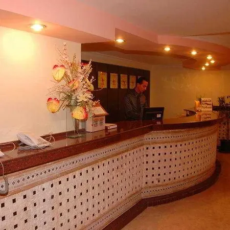 Sunbeach Hill Szálloda Side