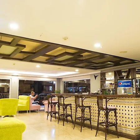 Zhotels Side Town 마나브가트